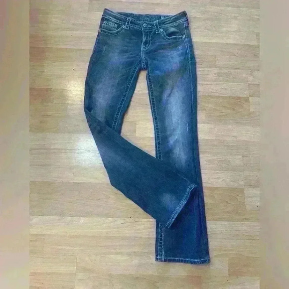 Miss Me Y2K Jeans Studded Pockets Size 28 🔥 - Picture 1 of 9
